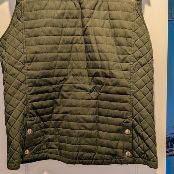 Vintage Vibe: Vineyard Vines Quilted Olive Green Hunting Vest w/ Suede Trim - Picture 4 of 6